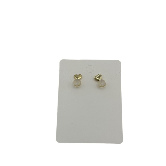 White stud earrings - Picture 13 of 16